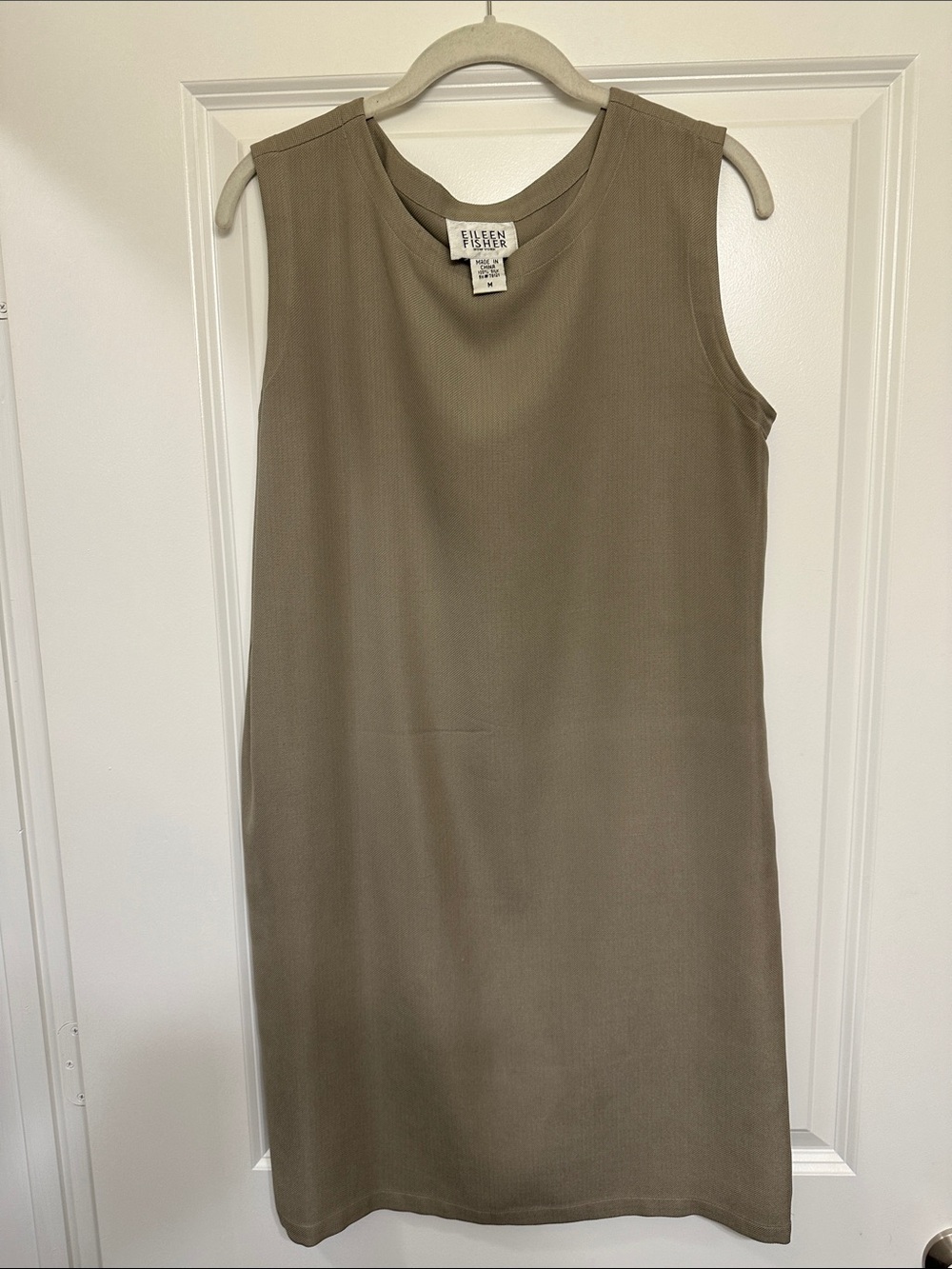 Eileen Fisher Women’s Sleeveless Shift Dress in Taupe - Size M